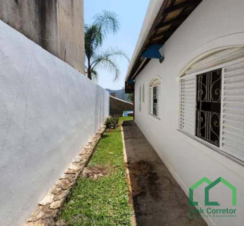 Casa de Condomínio à venda e aluguel com 4 quartos, 305m² - Foto 9