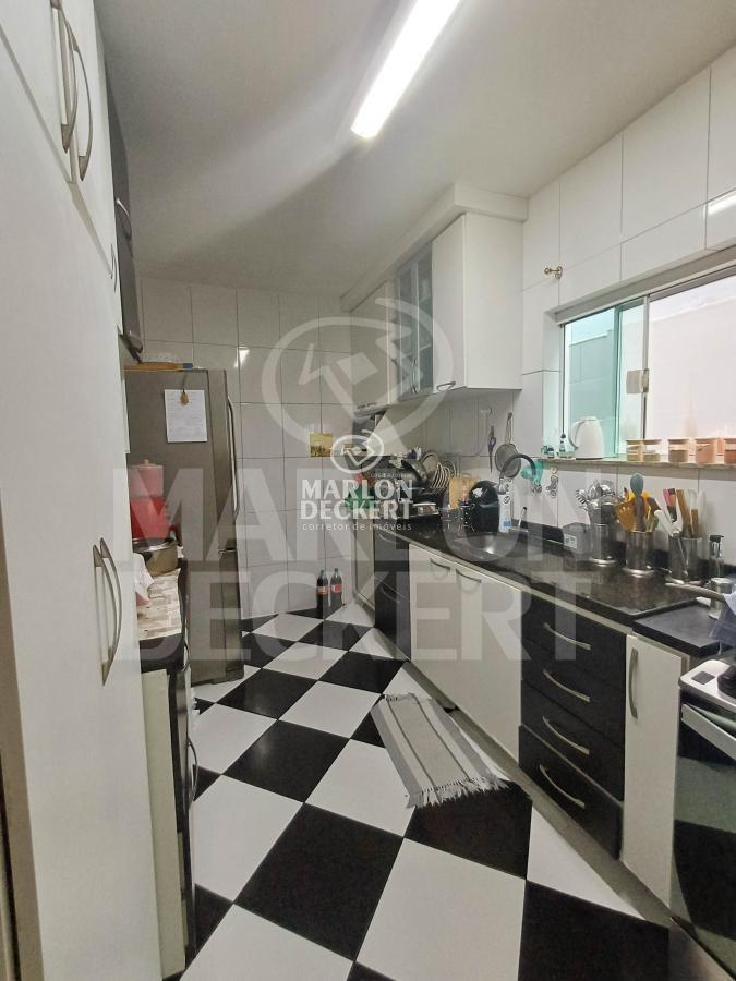 Casa à venda com 3 quartos, 130m² - Foto 6