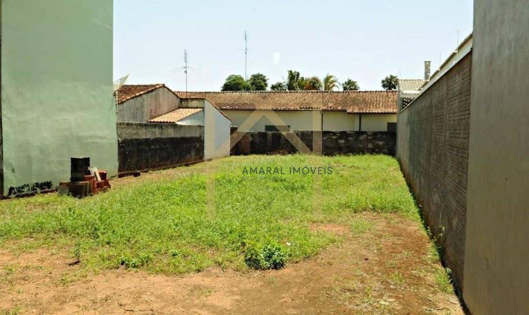 Terreno, 300 m² - Foto 1