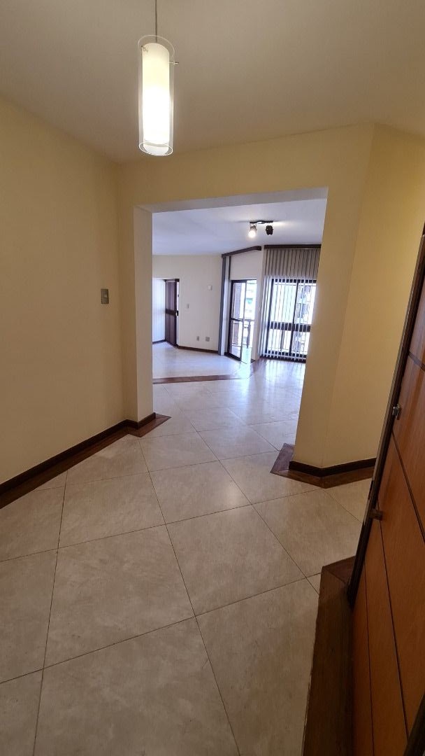 Apartamento à venda com 5 quartos, 250m² - Foto 5