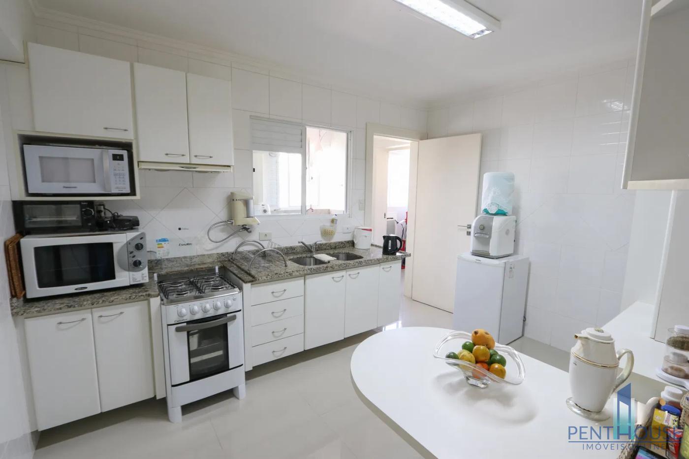 Apartamento à venda com 4 quartos, 249m² - Foto 3