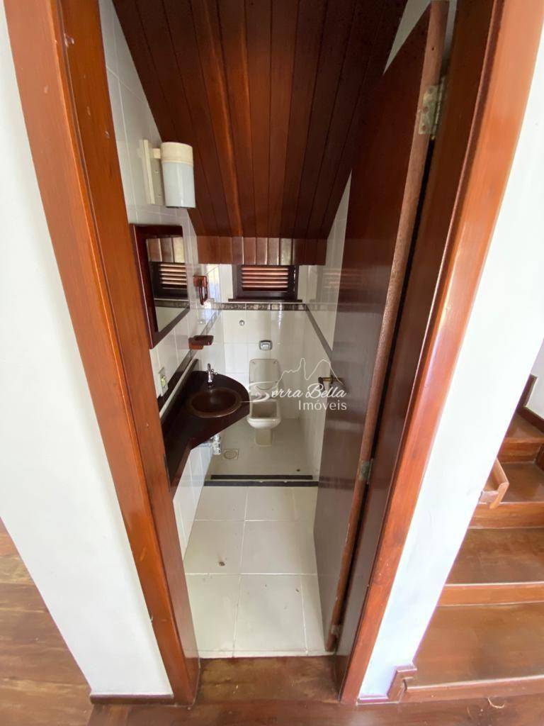 Casa de Condomínio à venda com 5 quartos, 211m² - Foto 18