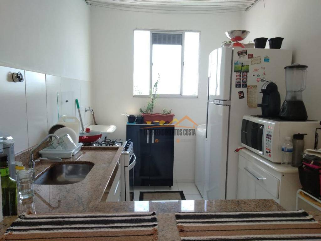 Apartamento à venda com 2 quartos, 46m² - Foto 11