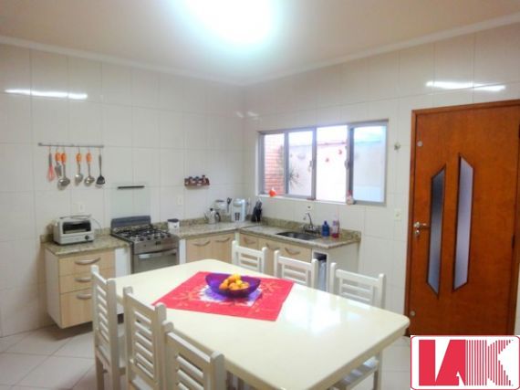 Sobrado à venda com 2 quartos, 107m² - Foto 2