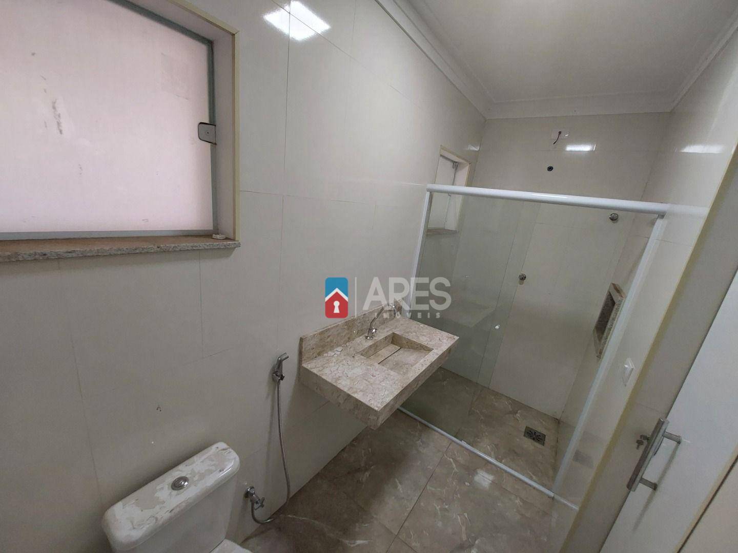 Casa à venda com 4 quartos, 270m² - Foto 7