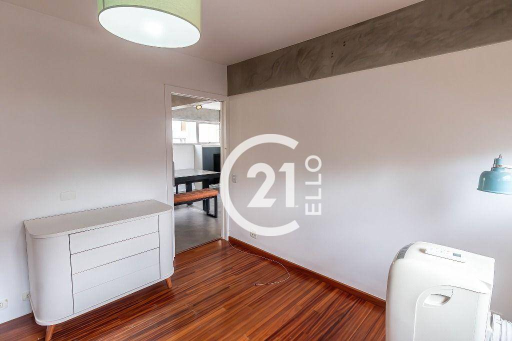 Apartamento para alugar com 2 quartos, 125m² - Foto 17