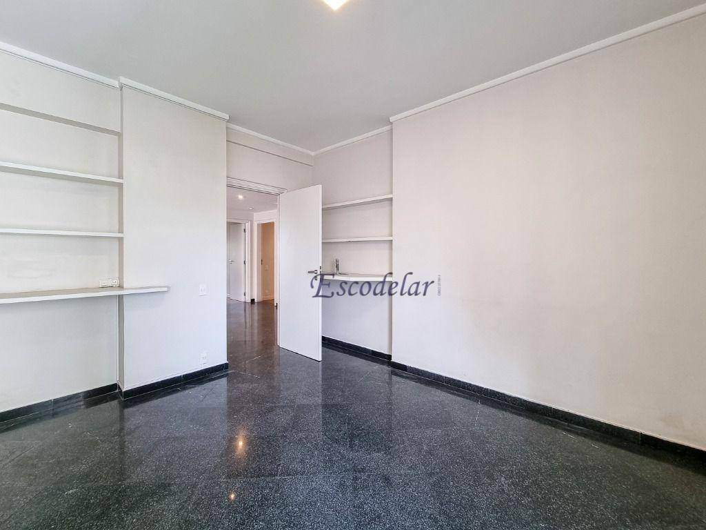 Apartamento à venda com 3 quartos, 288m² - Foto 32