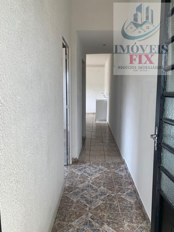 Casa à venda com 4 quartos, 180m² - Foto 27