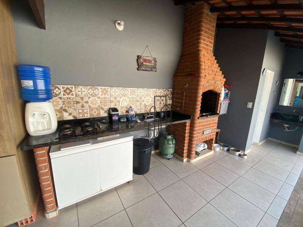 Casa à venda com 4 quartos, 170m² - Foto 14