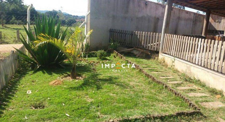 Chácara, 4 quartos, 2000 m² - Foto 1