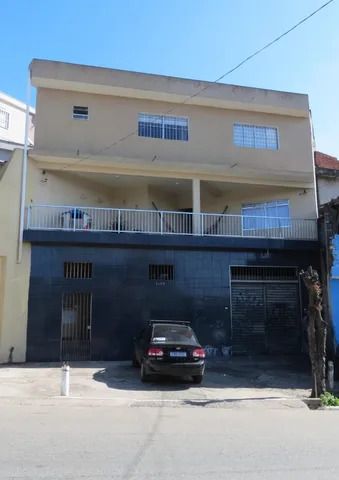 Sobrado à venda com 3 quartos, 250m² - Foto 1