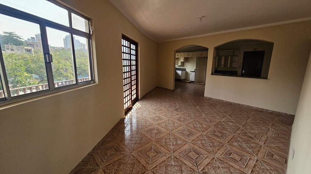 Apartamento para alugar com 3 quartos, 120m² - Foto 11