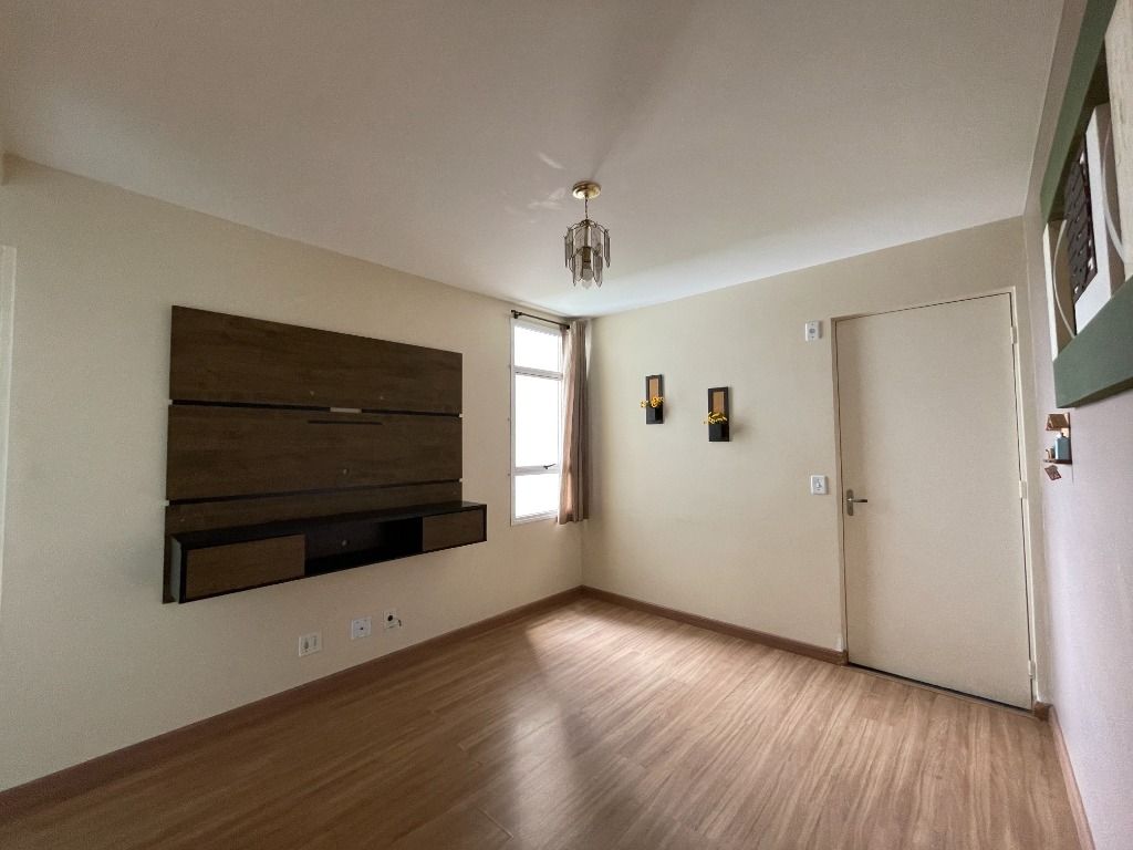 Apartamento à venda com 2 quartos, 44m² - Foto 4