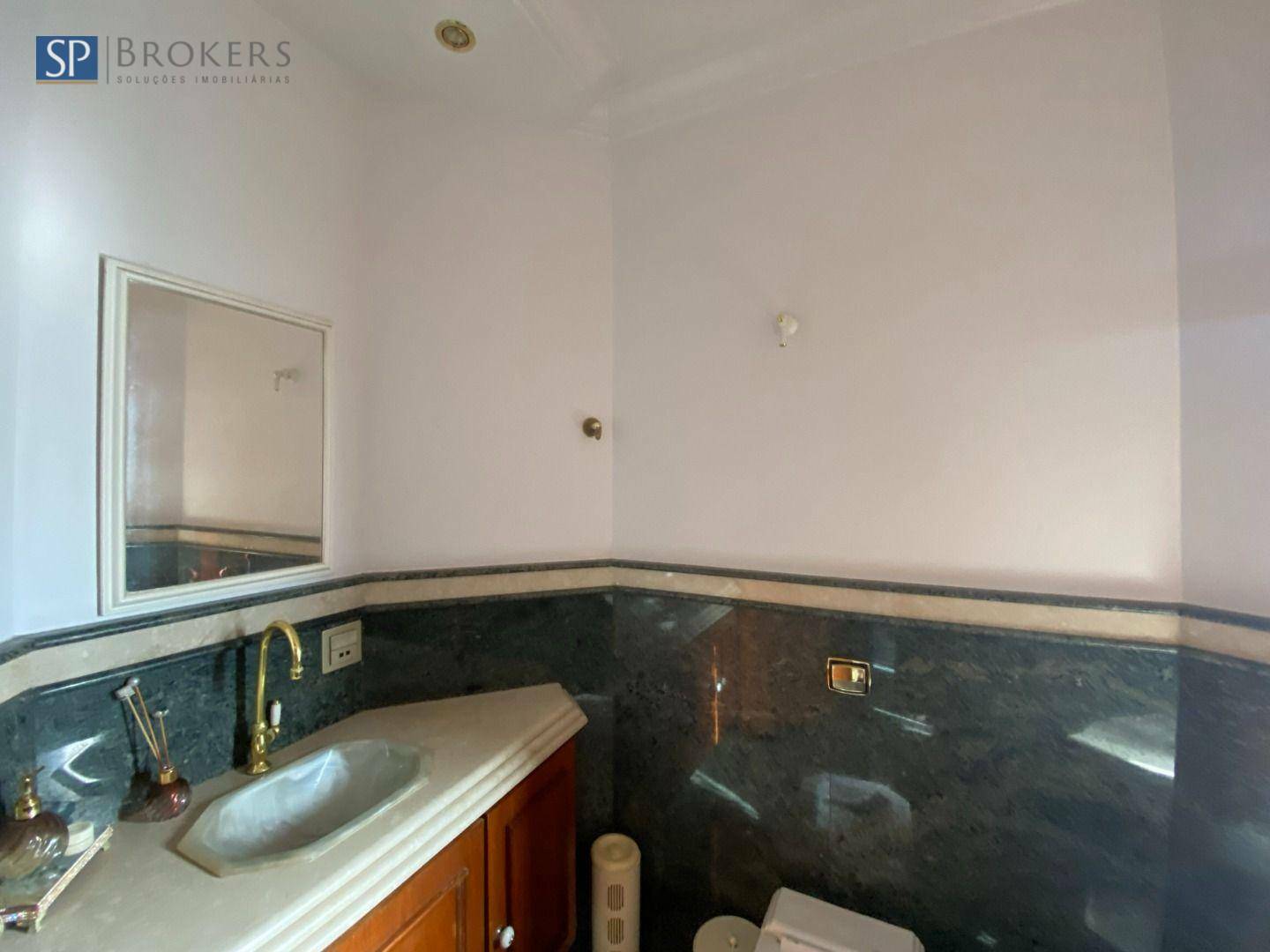 Casa de Condomínio para alugar com 4 quartos, 422m² - Foto 13