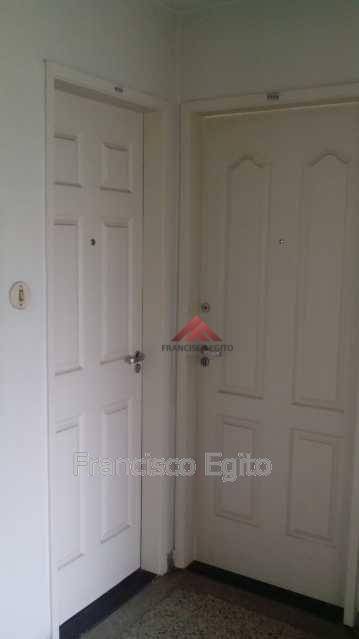 Apartamento à venda com 2 quartos, 75m² - Foto 18