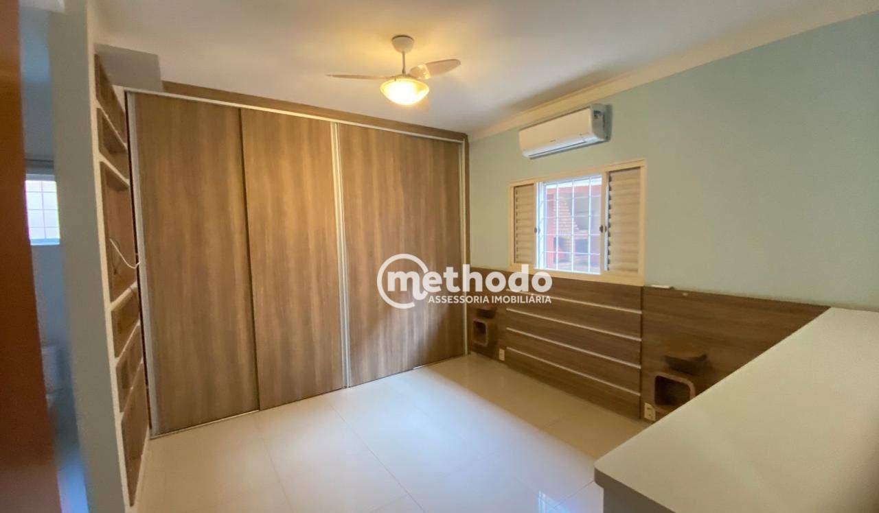 Casa à venda com 3 quartos, 230m² - Foto 14