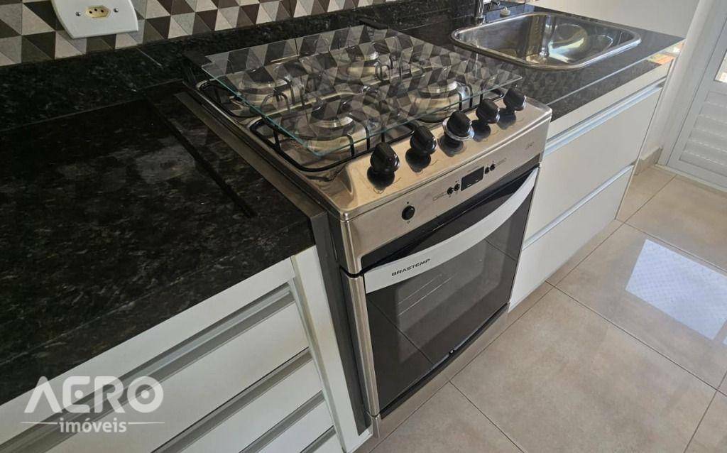 Apartamento para alugar com 2 quartos, 77m² - Foto 26
