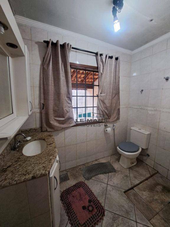 Casa à venda com 3 quartos, 174m² - Foto 6