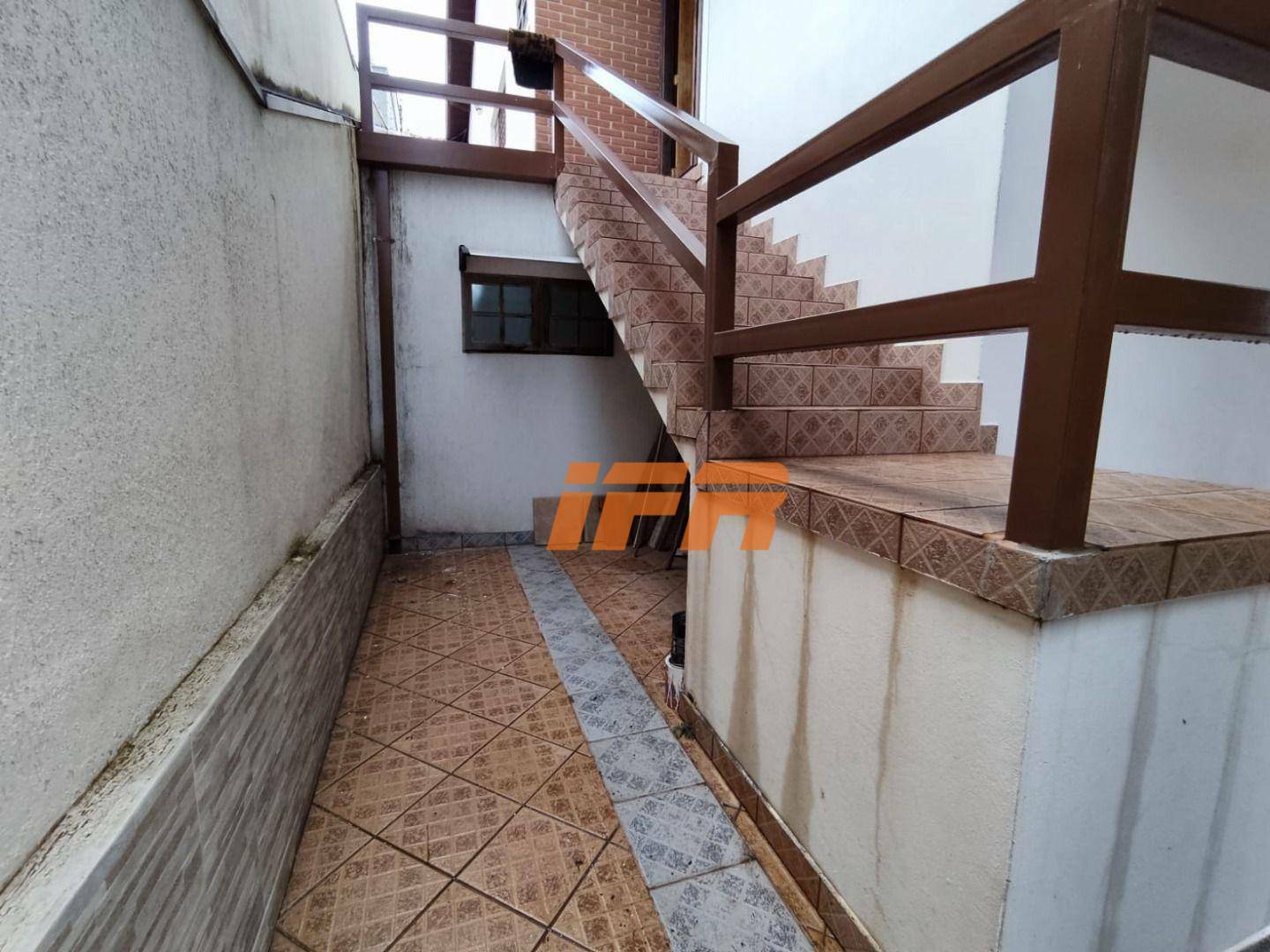 Sobrado à venda e aluguel com 4 quartos, 267m² - Foto 92