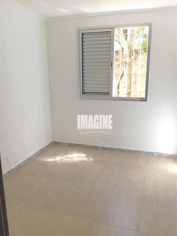 Apartamento à venda com 2 quartos, 56m² - Foto 4