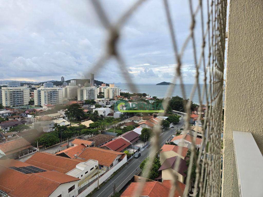 Apartamento para alugar com 2 quartos, 73m² - Foto 9