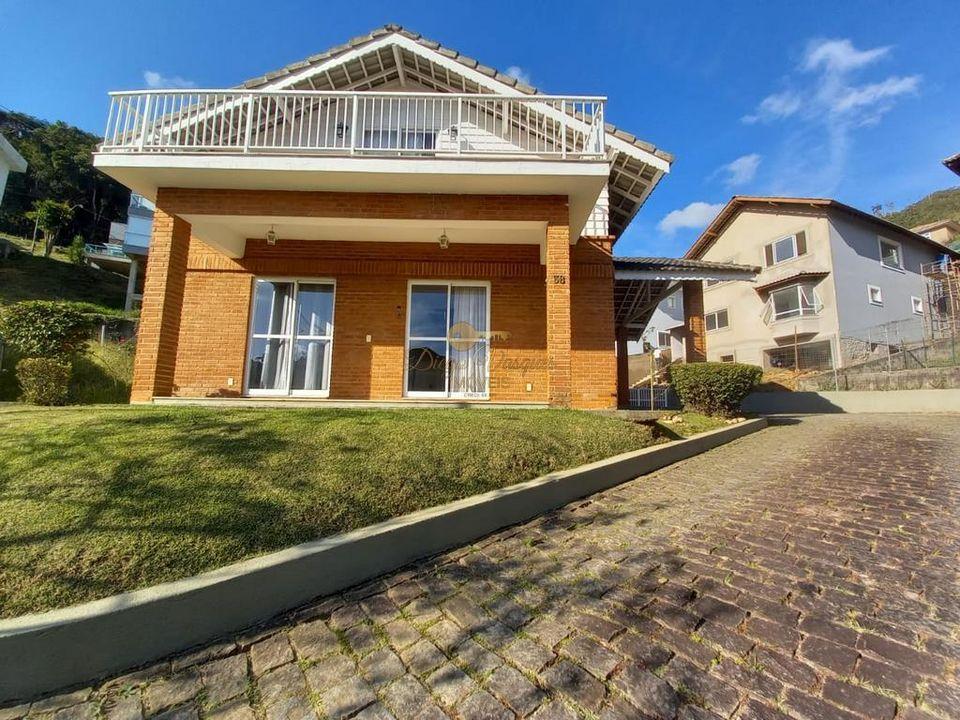 Casa de Condomínio à venda com 4 quartos, 232m² - Foto 2