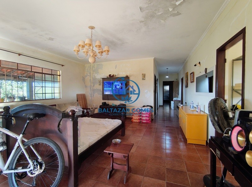 Chácara à venda com 3 quartos, 4200m² - Foto 2