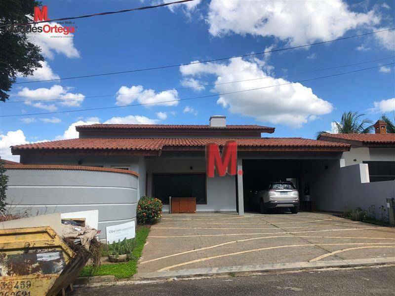 Casa de Condomínio para alugar com 4 quartos, 650m² - Foto 1