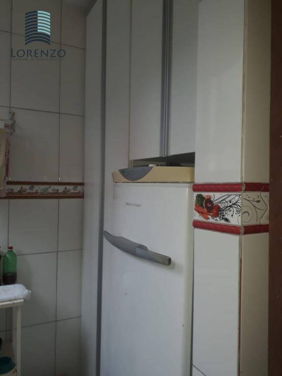 Apartamento à venda com 2 quartos, 60m² - Foto 12