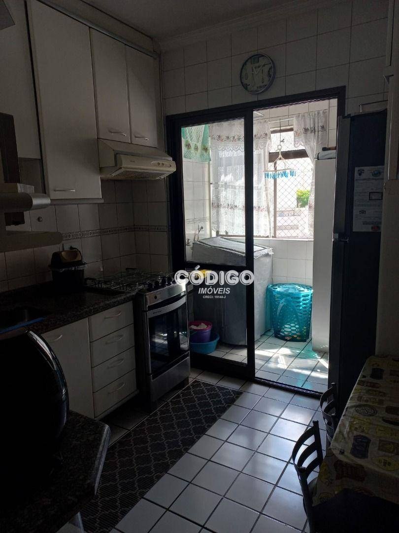 Apartamento à venda com 3 quartos, 69m² - Foto 7