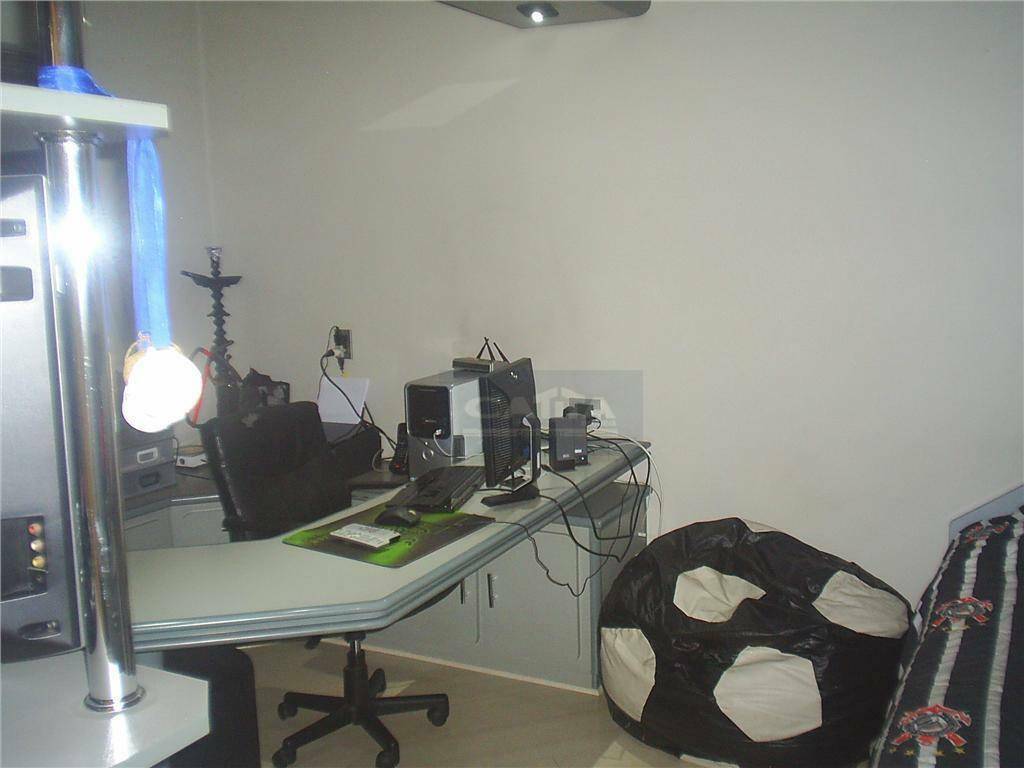 Apartamento à venda com 3 quartos, 207m² - Foto 38