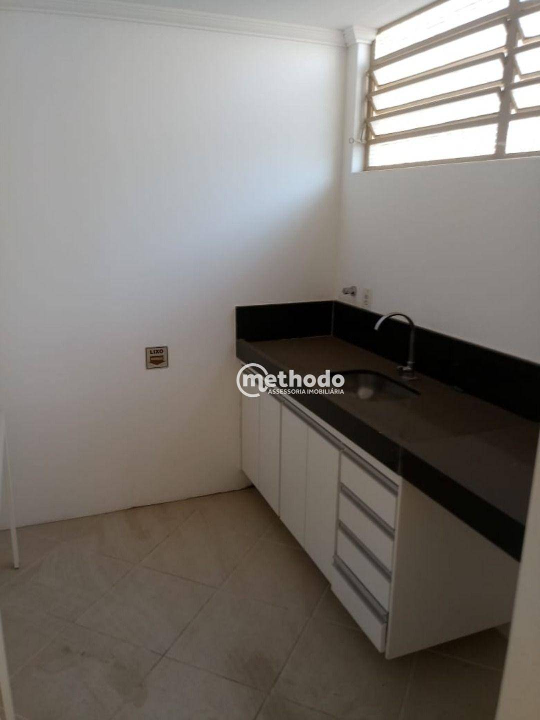 Casa à venda com 4 quartos, 270m² - Foto 14