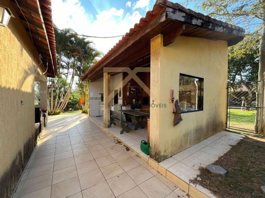 Chácara à venda com 3 quartos, 200m² - Foto 24