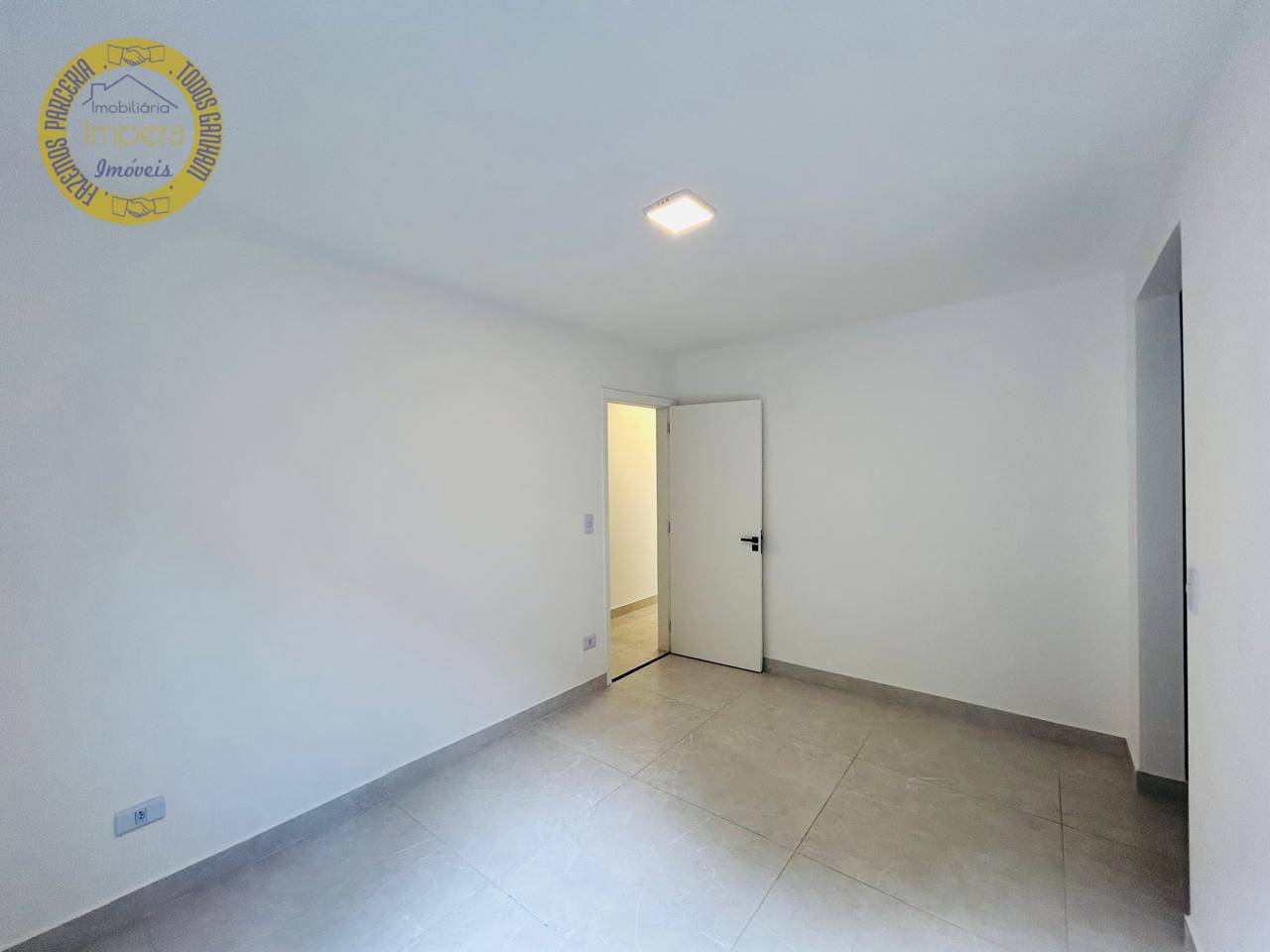 Casa à venda com 3 quartos, 160m² - Foto 11