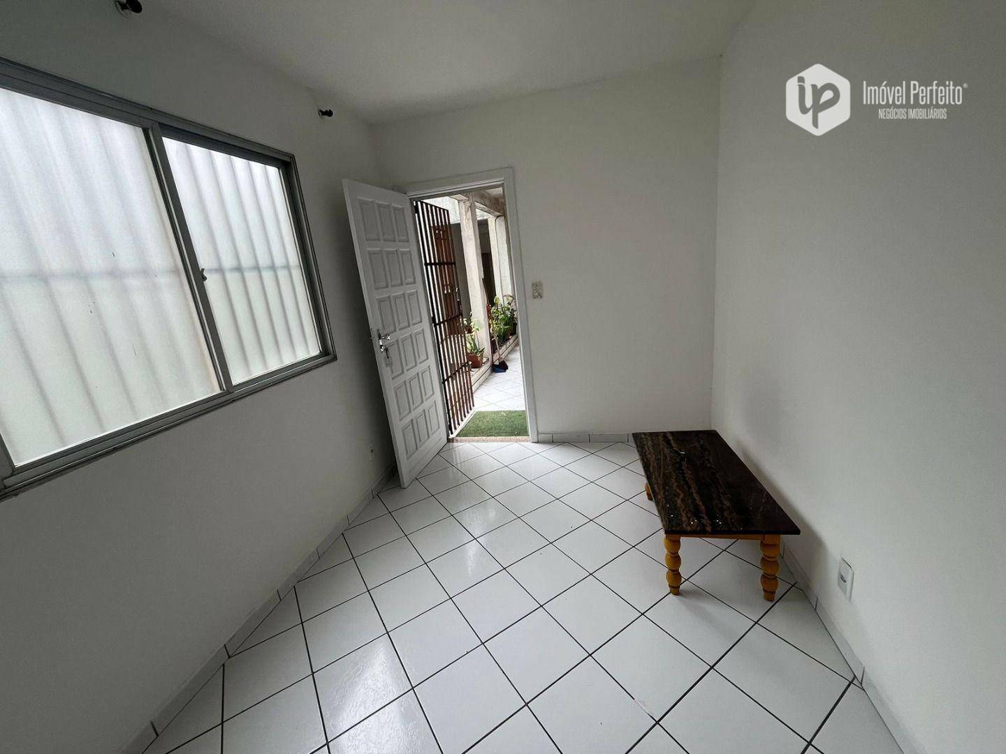 Apartamento para alugar com 2 quartos, 49m² - Foto 2