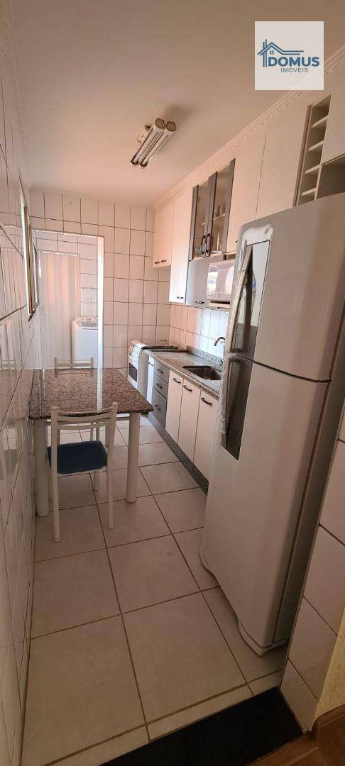 Apartamento à venda com 2 quartos, 65m² - Foto 10