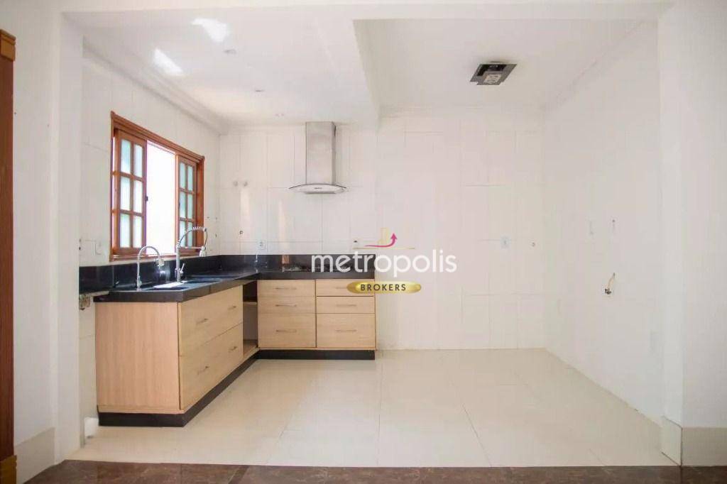 Sobrado à venda com 7 quartos, 320m² - Foto 14