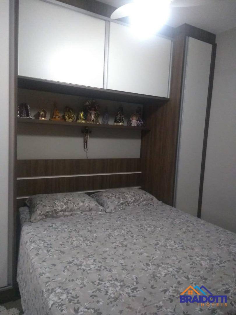 Apartamento à venda com 3 quartos, 60m² - Foto 11