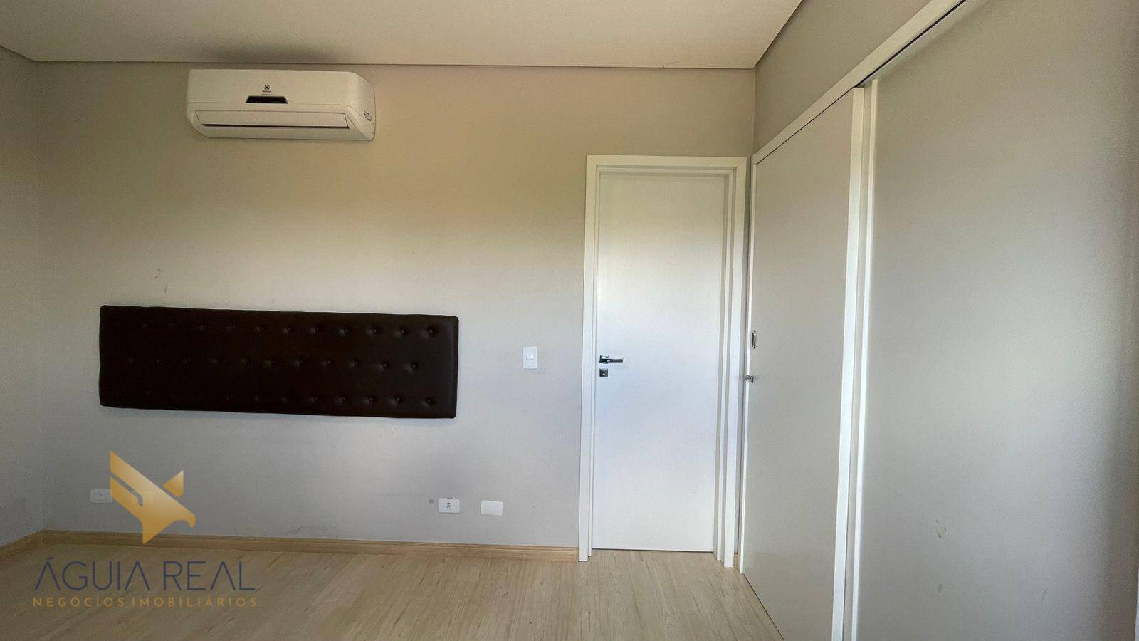 Sobrado à venda e aluguel com 3 quartos, 124m² - Foto 30