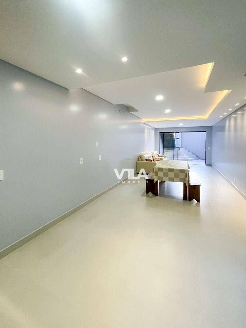 Sobrado à venda com 3 quartos, 347m² - Foto 12