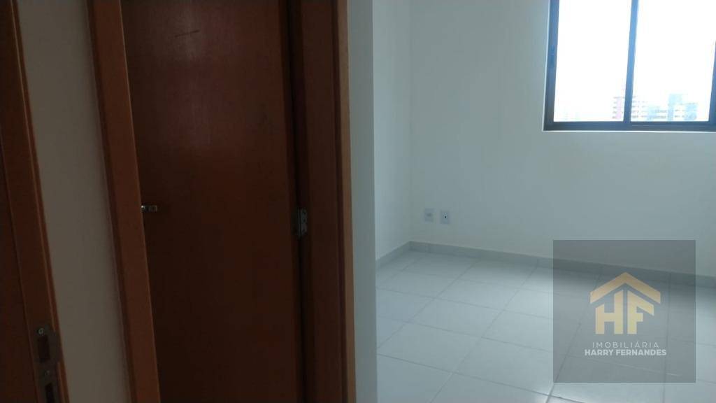 Apartamento à venda com 2 quartos, 66m² - Foto 13