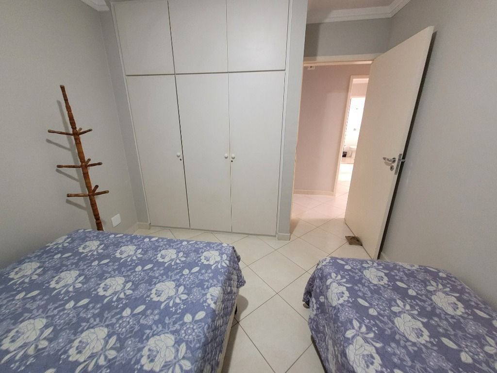 Apartamento à venda com 3 quartos, 130m² - Foto 16