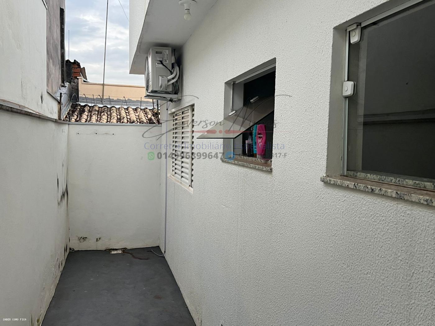 Casa à venda com 3 quartos, 225m² - Foto 11