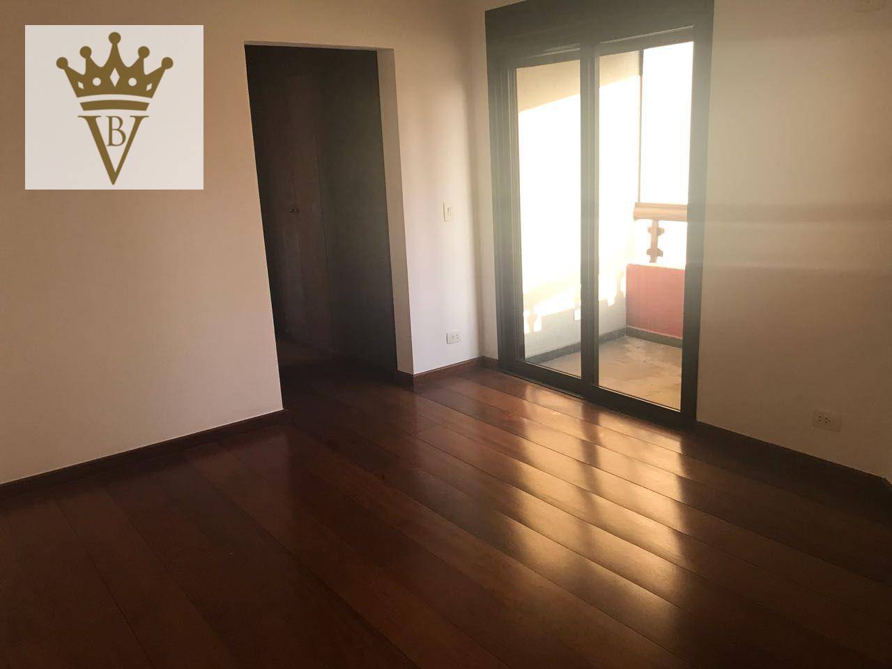 Apartamento à venda com 3 quartos, 163m² - Foto 4