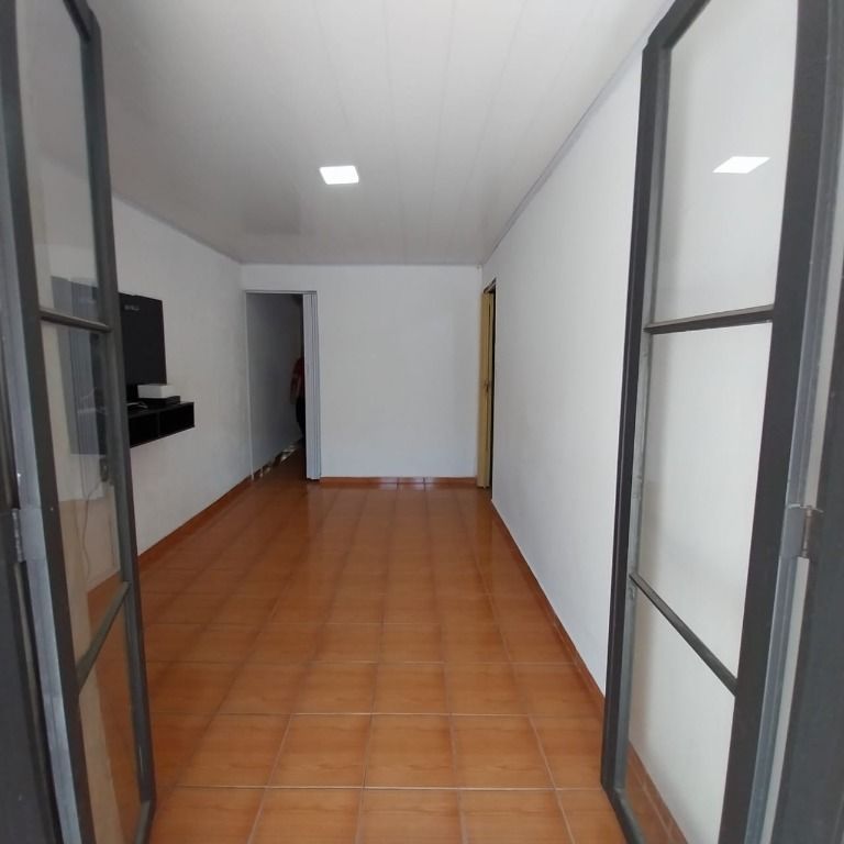 Sobrado à venda com 2 quartos, 60m² - Foto 5