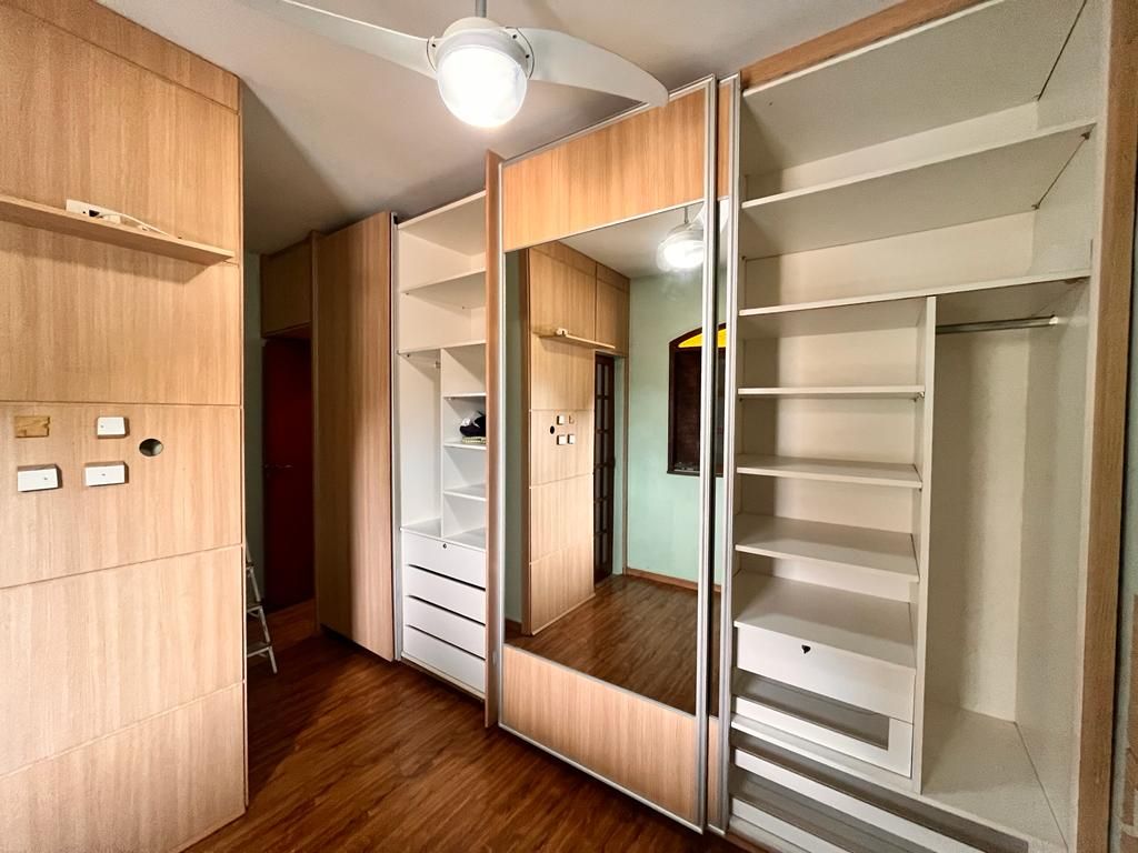 Casa de Condomínio à venda com 3 quartos, 225m² - Foto 28