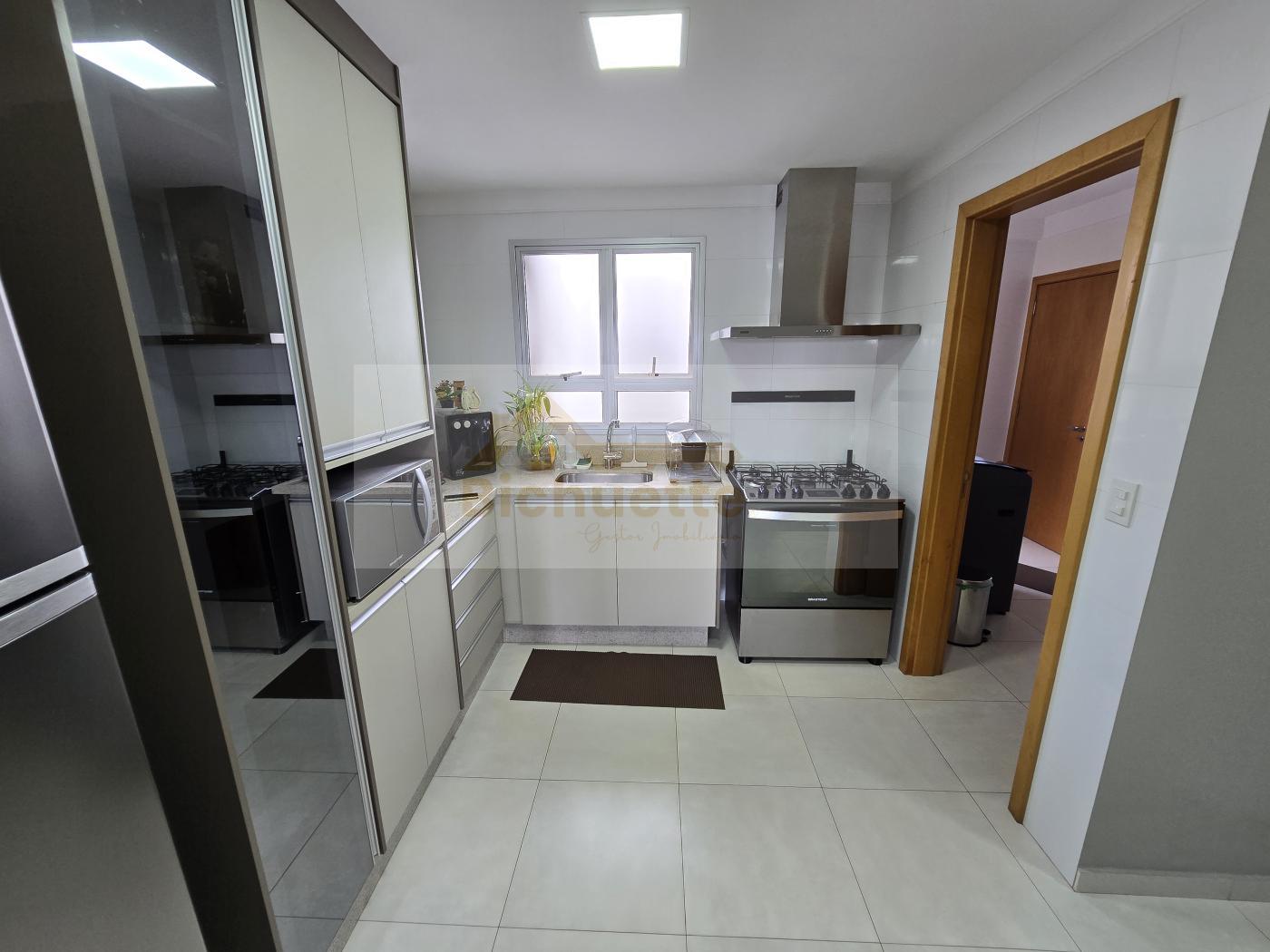 Apartamento à venda com 3 quartos, 140m² - Foto 17