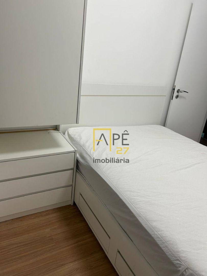 Apartamento à venda com 2 quartos, 65m² - Foto 5