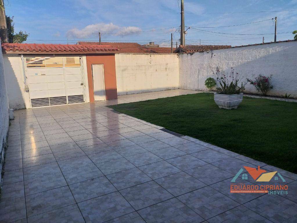 Casa à venda com 3 quartos, 90m² - Foto 4