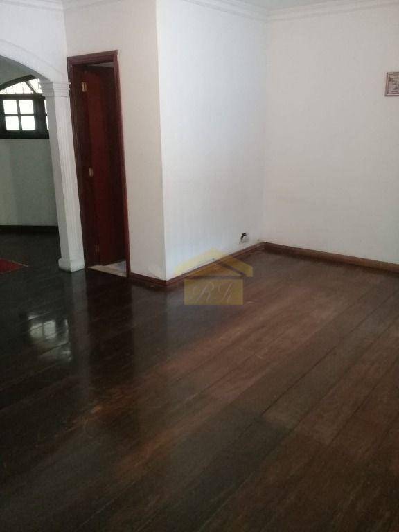 Sobrado à venda com 3 quartos, 120m² - Foto 1